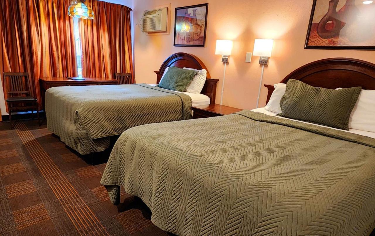 Silver Saddle Motel 马尼温泉 外观 照片