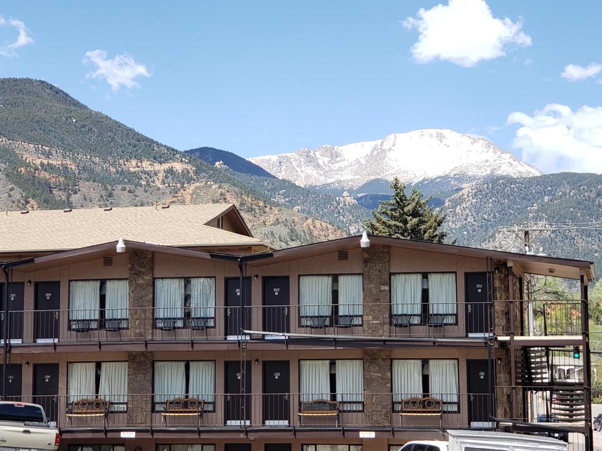 Silver Saddle Motel 马尼温泉 外观 照片