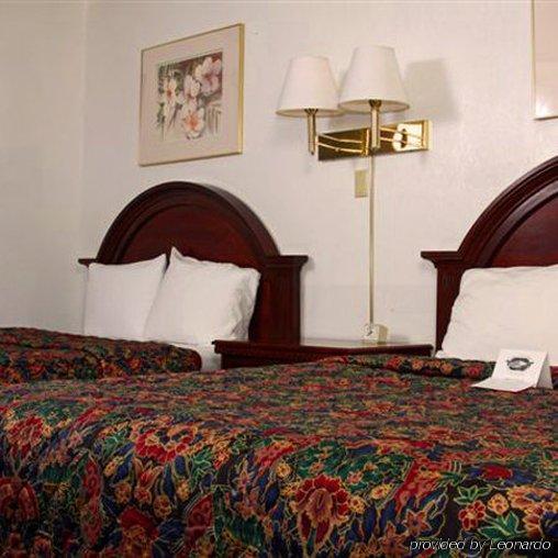 Silver Saddle Motel 马尼温泉 客房 照片