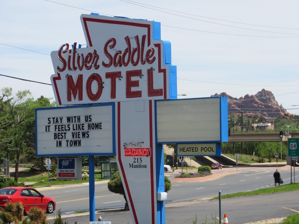 Silver Saddle Motel 马尼温泉 外观 照片