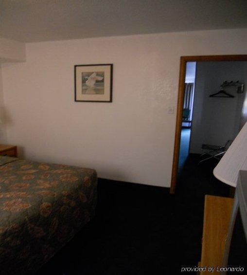 Silver Saddle Motel 马尼温泉 客房 照片